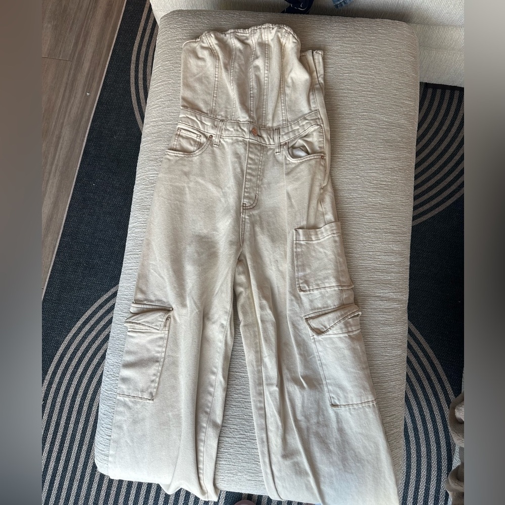 Stylish Tan Cargo Pants for Women